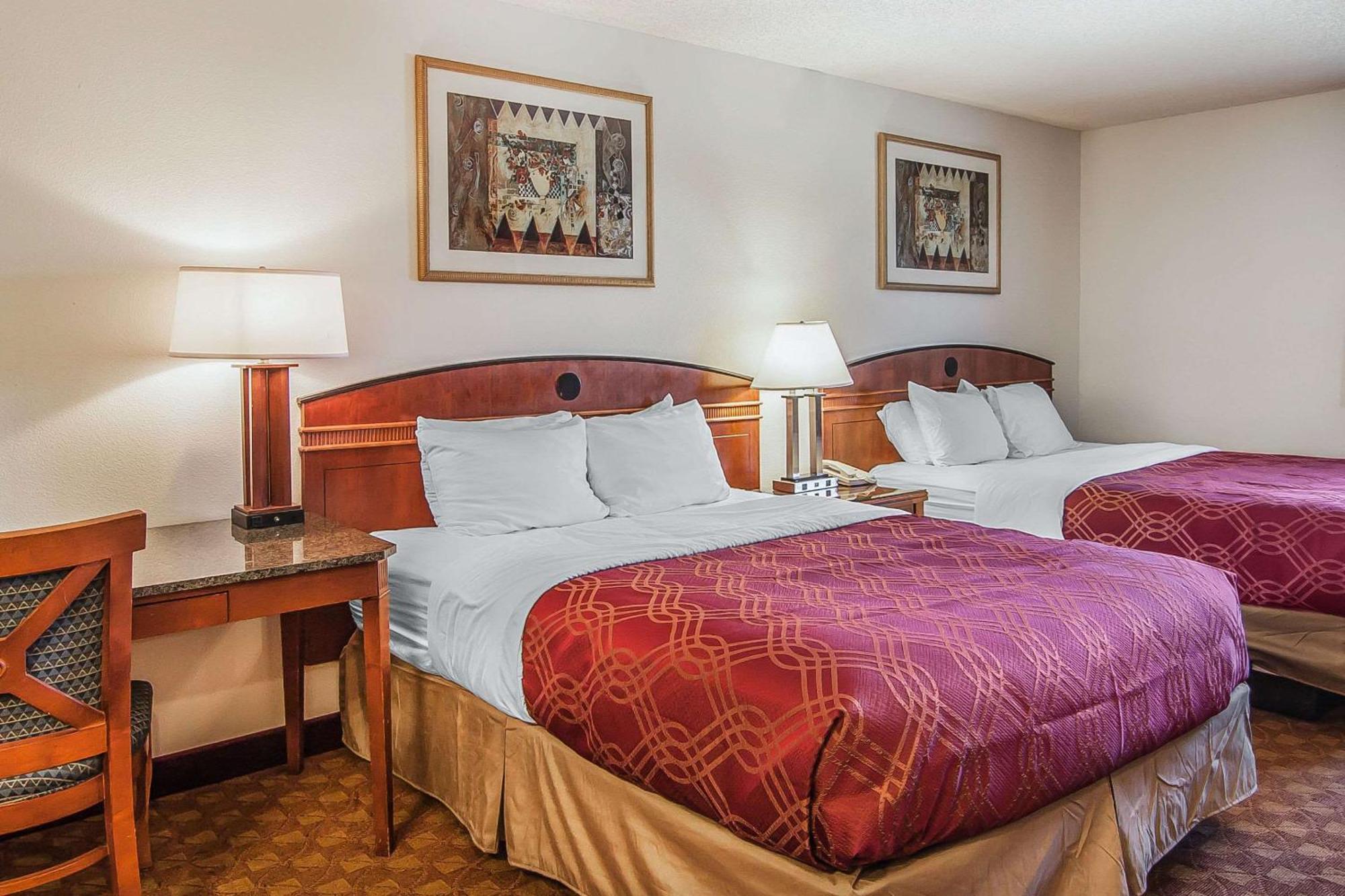 Econo Lodge Inn & Suites Madras Eksteriør billede