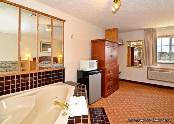 Econo Lodge Inn & Suites Madras Værelse billede